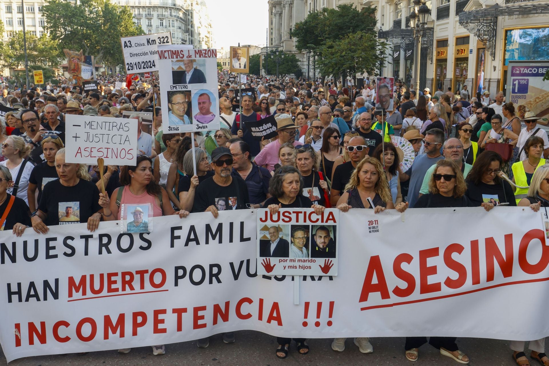 FOTOS | Octava manifestación contra la gestión de la dana en Valencia