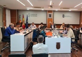 Pleno en el Ayuntamiento de Riba-roja.