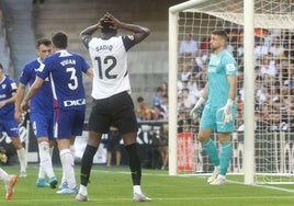 Umar Sadiq, durante un partido con el Valencia CF en Mestalla.