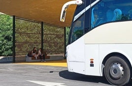 Parada de autobús del recinto ferial de Ontinyent.