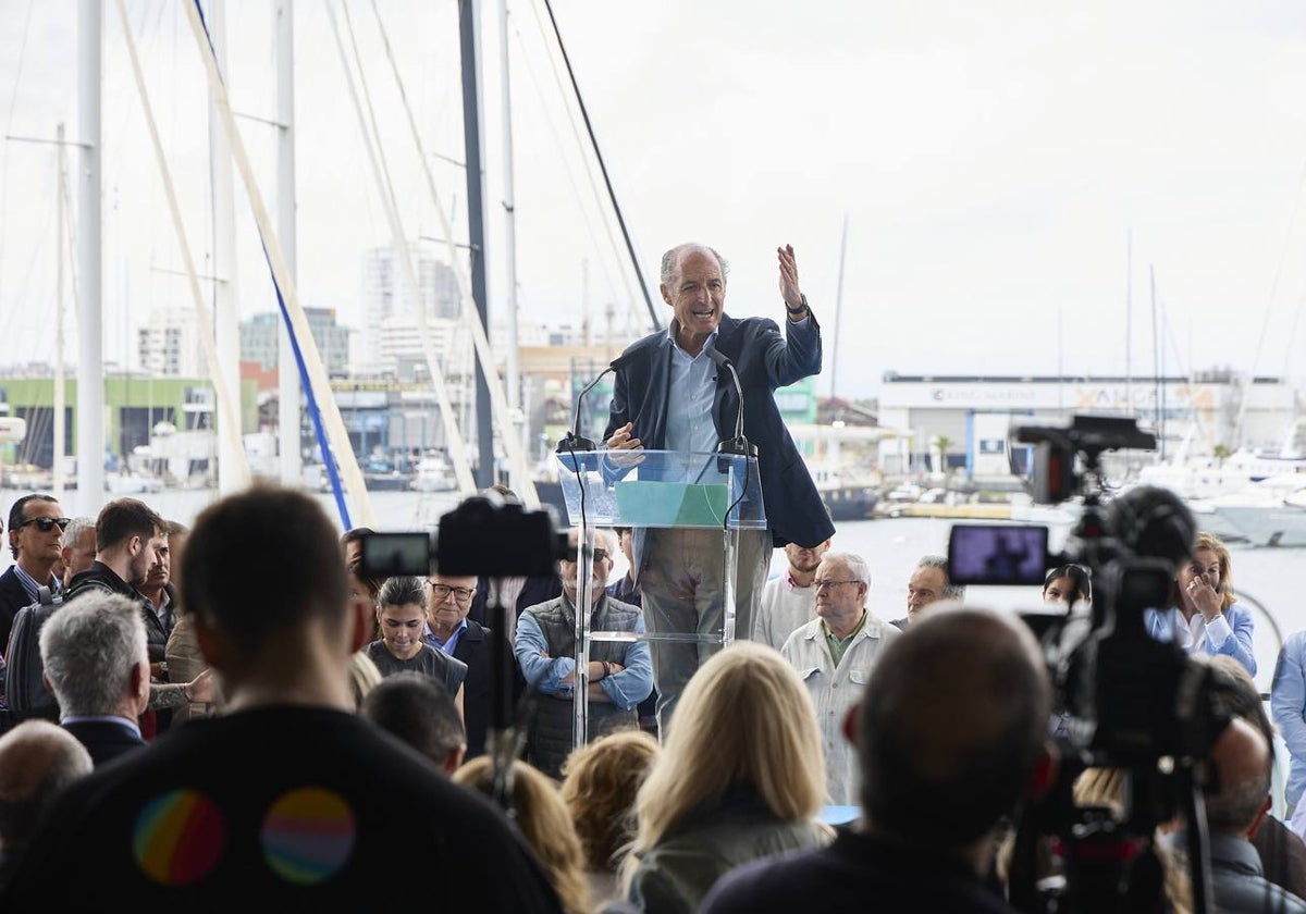 Francisco Camps, en el último mítin en el Veles e Vents.