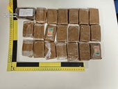 La droga localizada en este vehículo.