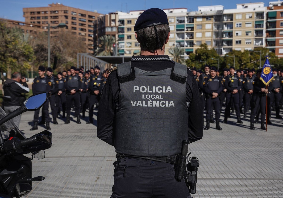 Salvan a un joven que se desangraba tras romper una ventana para entrar en casa