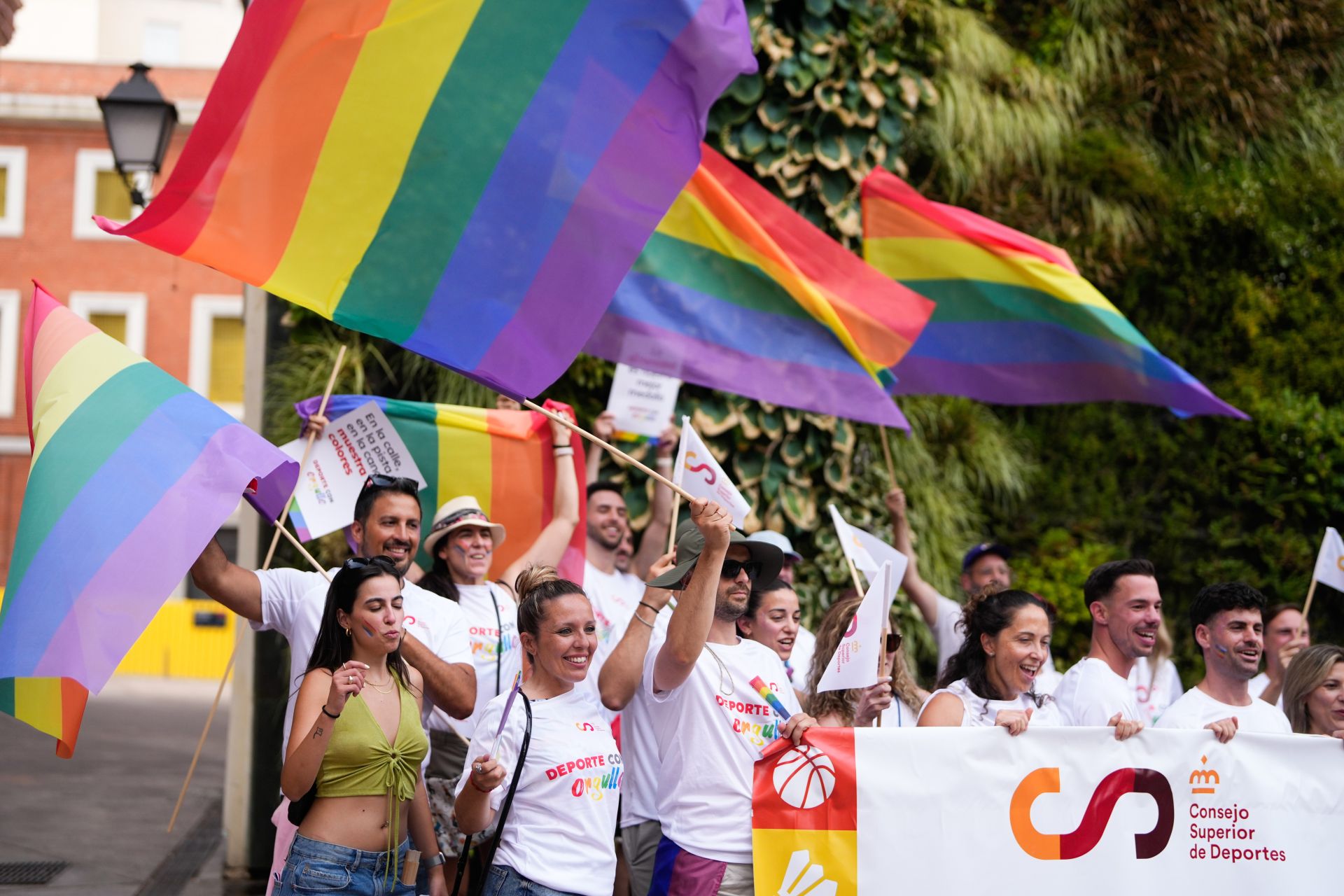 Las imágenes de la marcha del Orgullo 2025 en Madrid