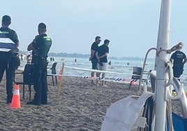 La playa de Canet en la que ha muerto el hombre este sábado.
