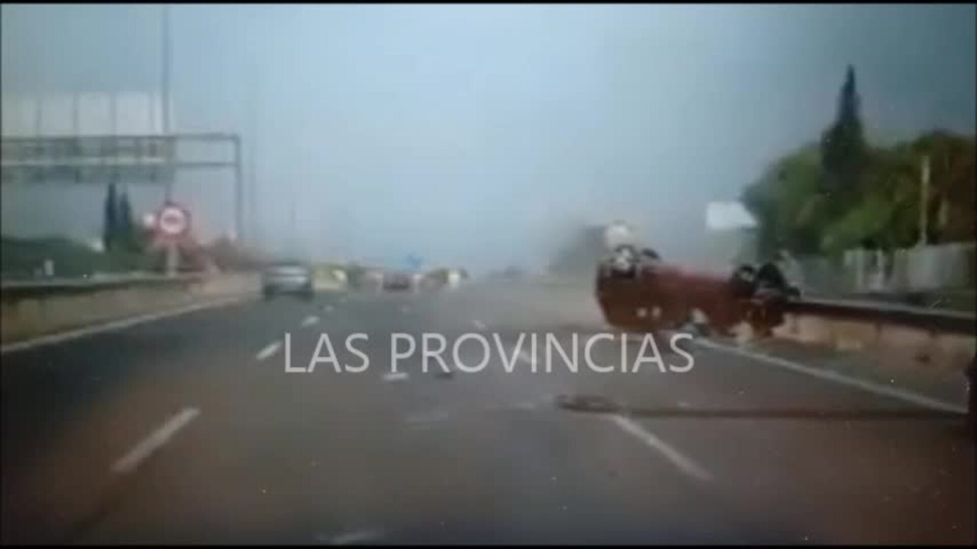 La Guardia Civil busca al conductor de un Audi A4 que huyó tras provocar un grave accidente en San Antonio de Benagéber 4