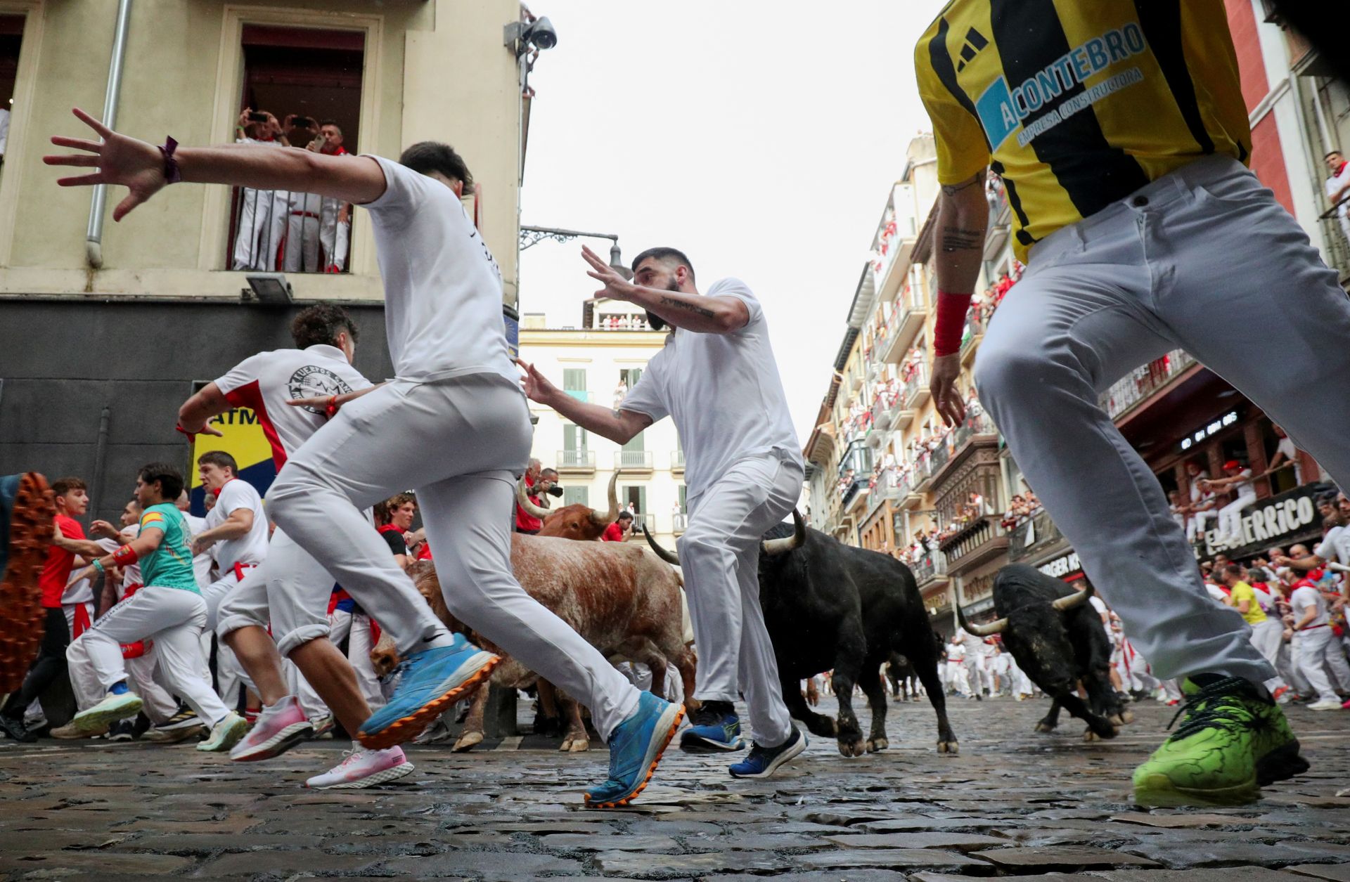 El primer encierro de San Fermín 2025, en imágenes