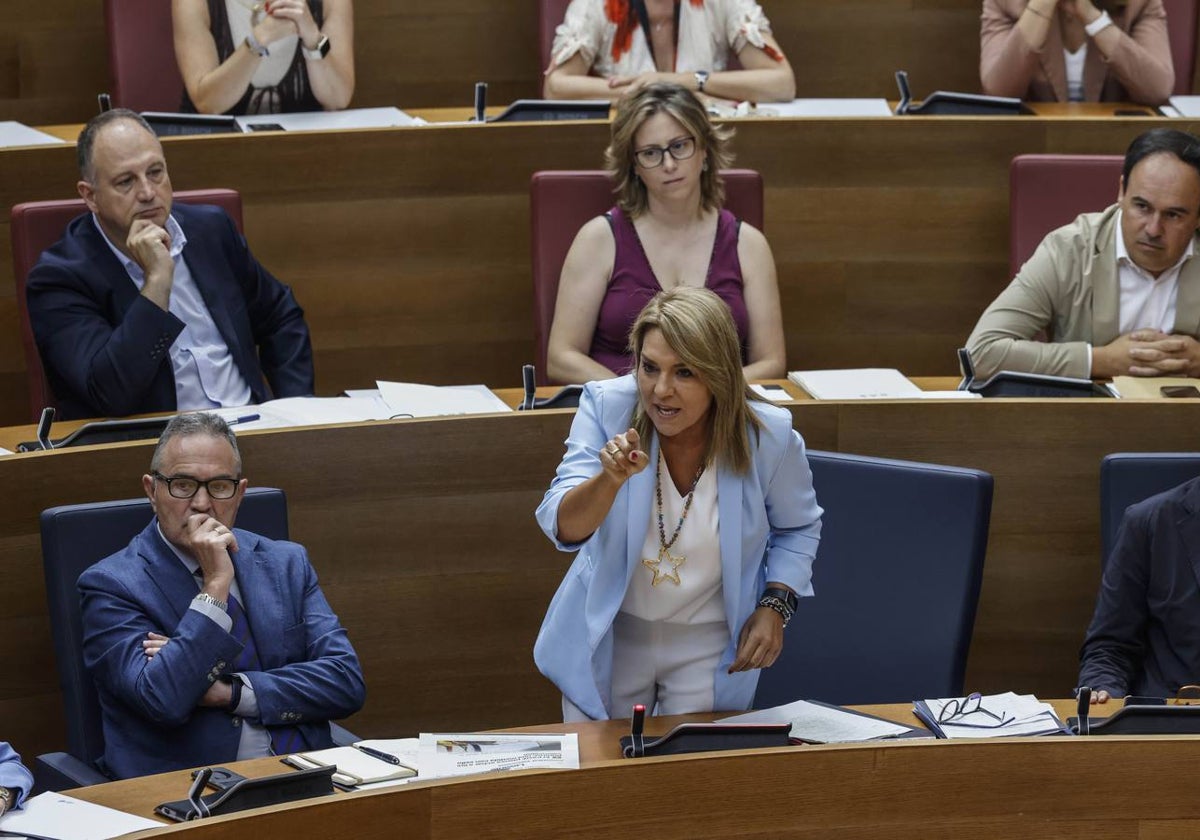 Camarero, en Les Corts.