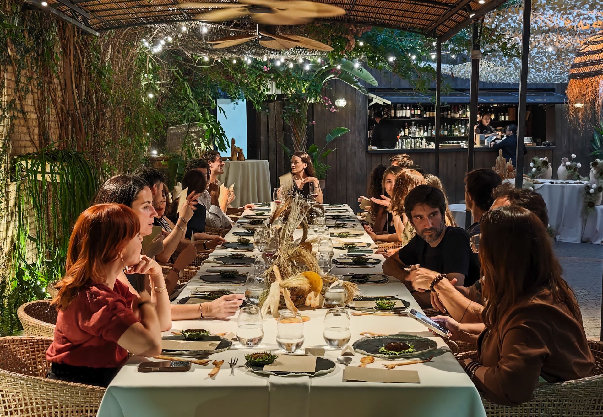 La cena de inauguración de la nueva coctelería en Ruzafa