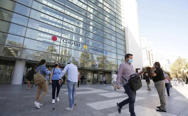 Exterior de la Ciudad de la Justicia de Valencia.