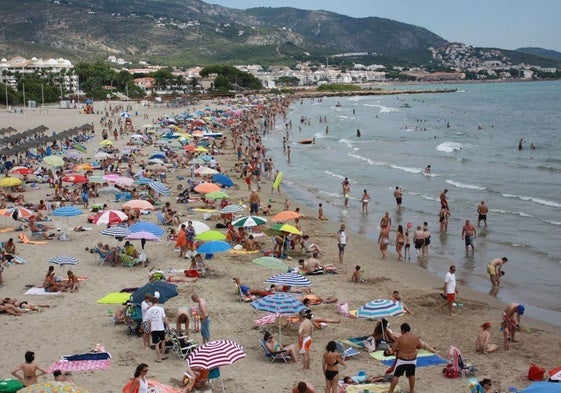 Imagen de archivo de una playa de Alcossebre.