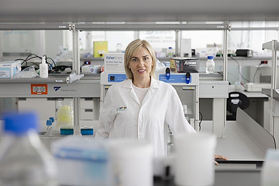 Beatriz Llamusí, cofundadora de Arthex Biotech.