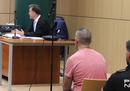 El condenado durante otro juicio esta semana por hechos similares sobre la misma víctima.