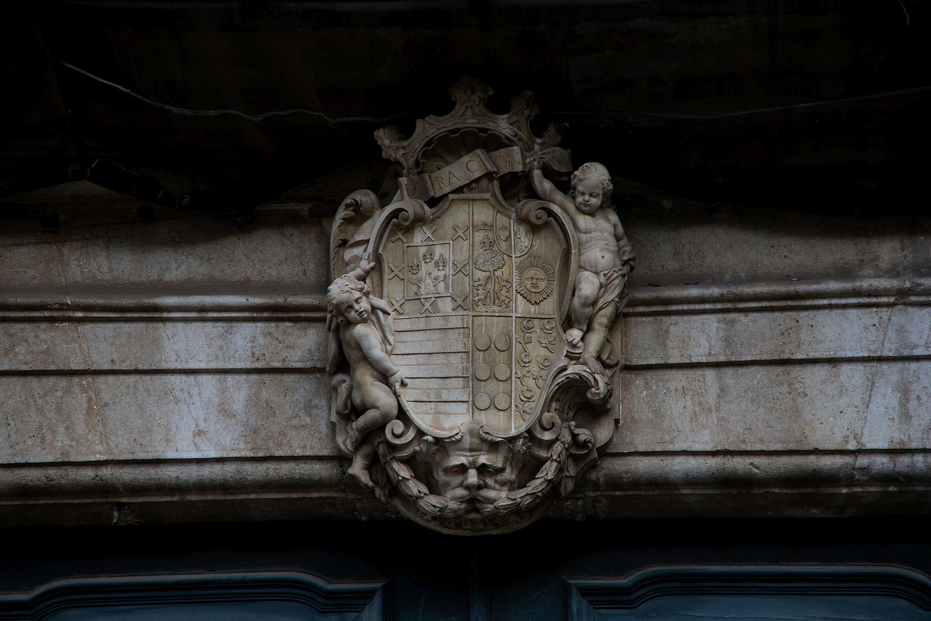 FOTOS | Así es por dentro el refugio antiaéreo del Palacio de Montortal en Valencia
