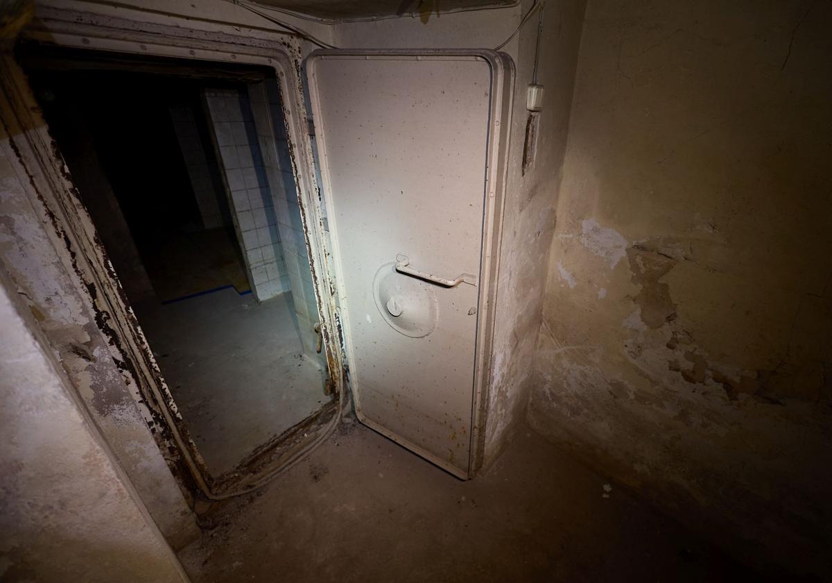 FOTOS | Así es por dentro el refugio antiaéreo del Palacio de Montortal en Valencia