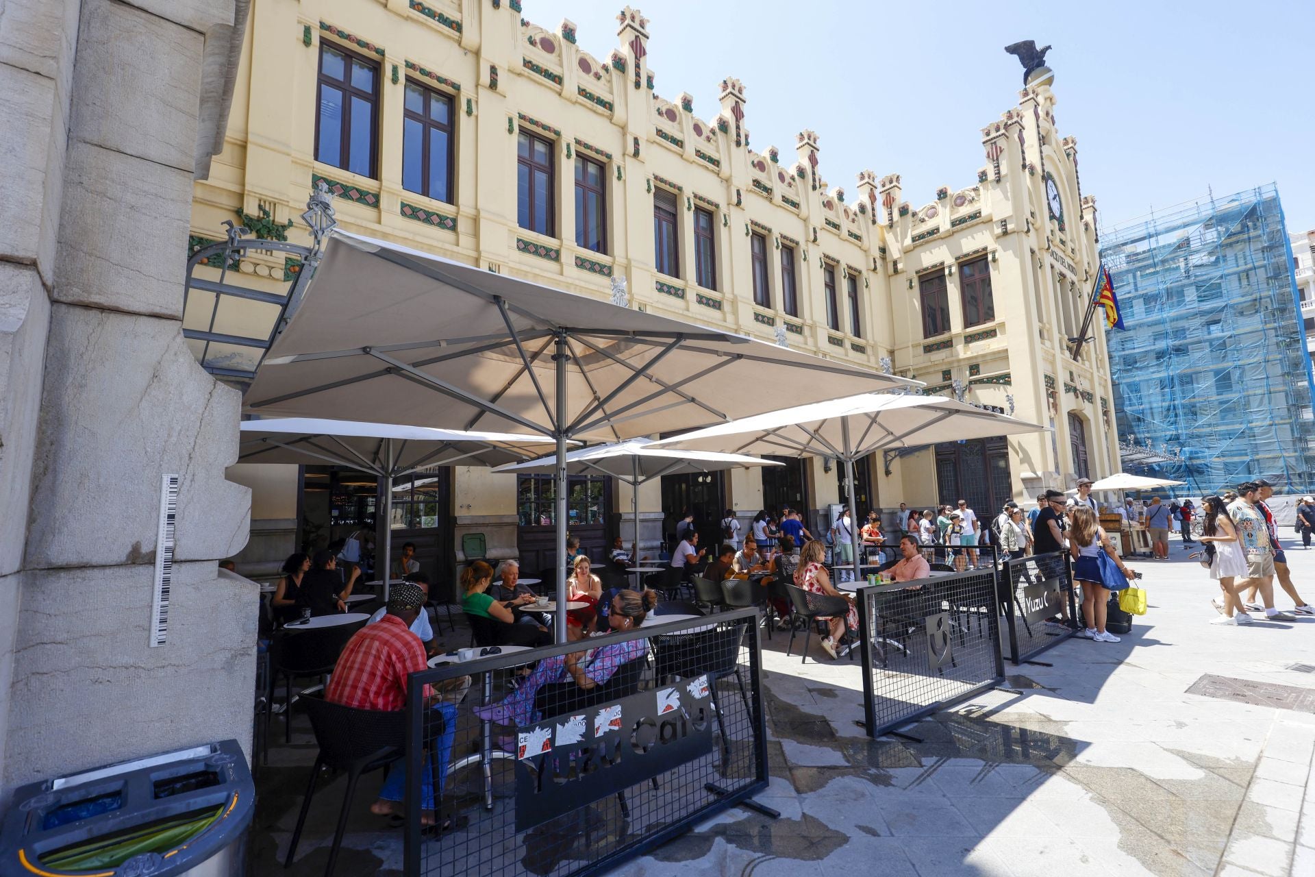 FOTOS | El zoco de la estación del Norte de Valencia