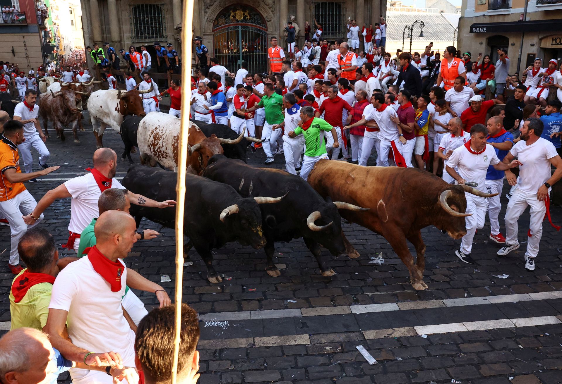 FOTOS | Séptimo encierro de San Fermín 2025