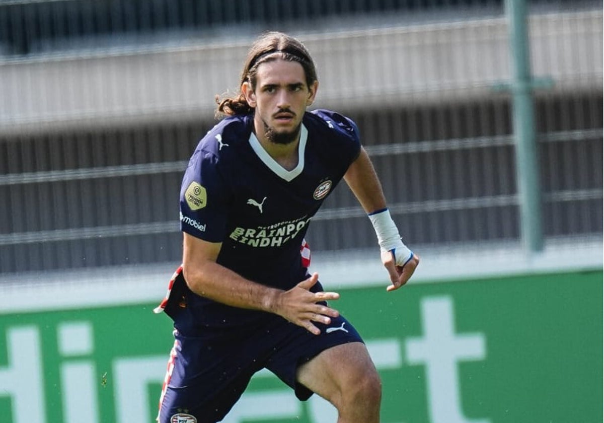 Yarek, tras debutar con su nuevo equipo, el PSV.