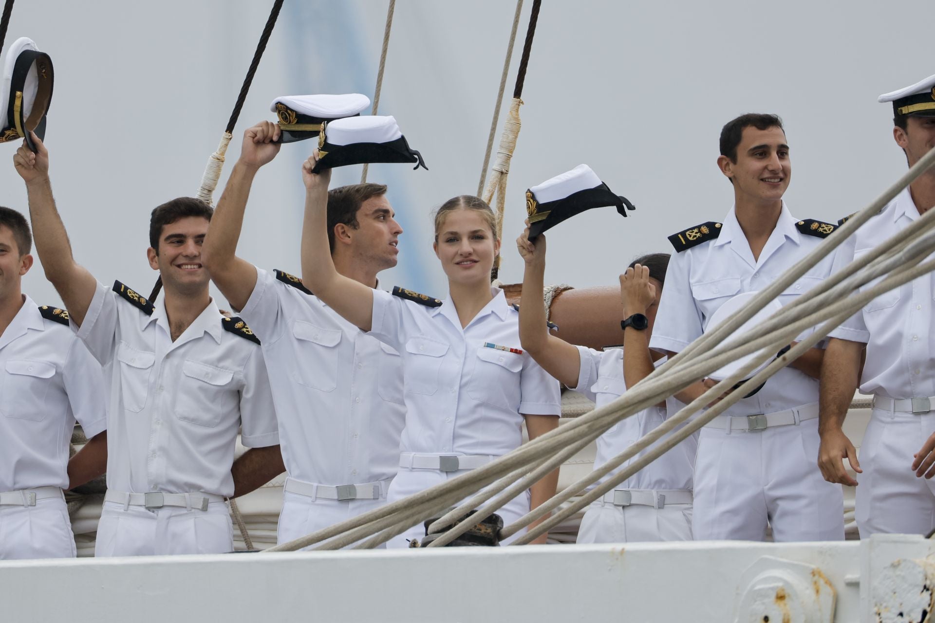 Fotos: La princesa Leonor llega a Marín y finaliza su crucero de instrucción a bordo de Elcano
