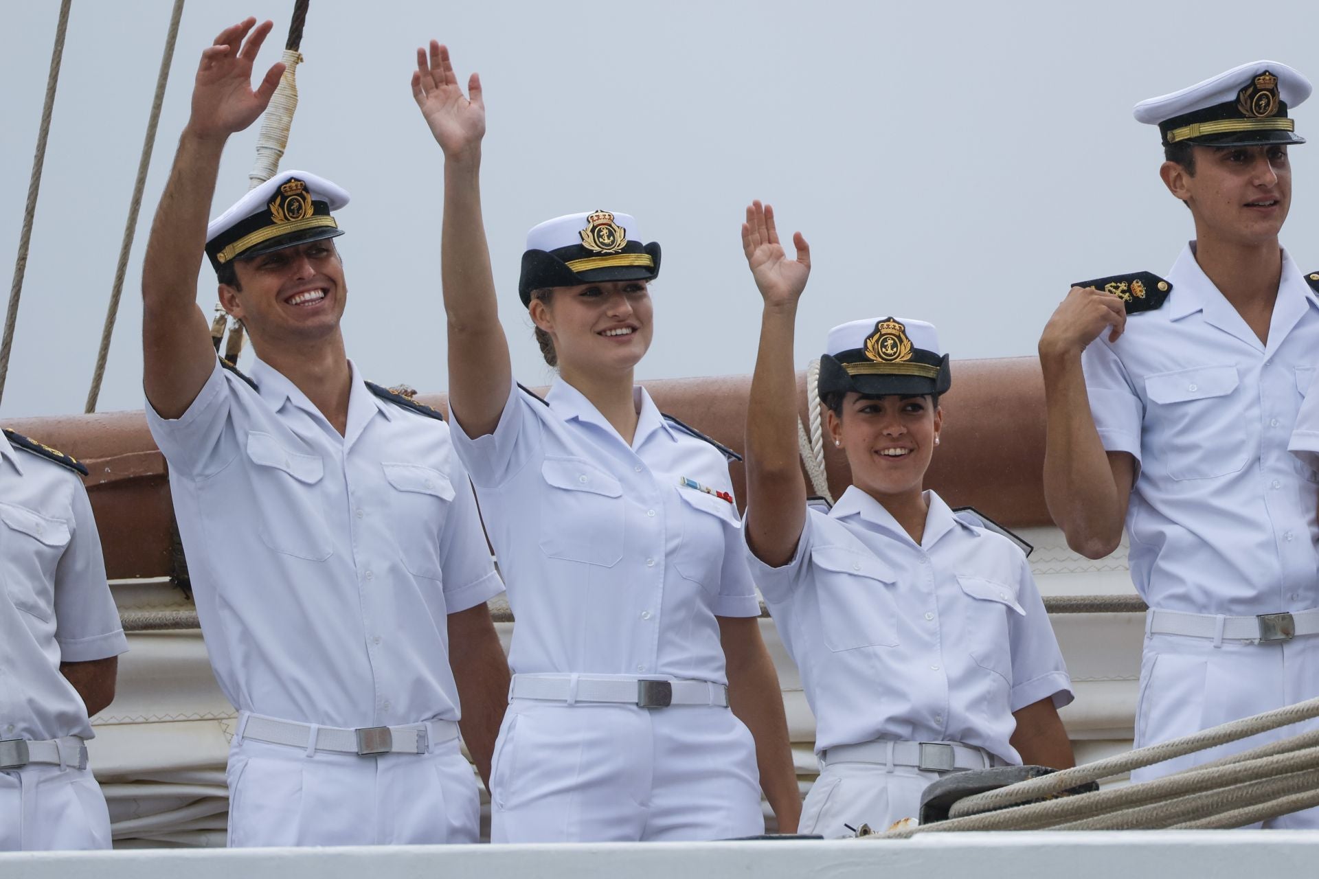 Fotos: La princesa Leonor llega a Marín y finaliza su crucero de instrucción a bordo de Elcano