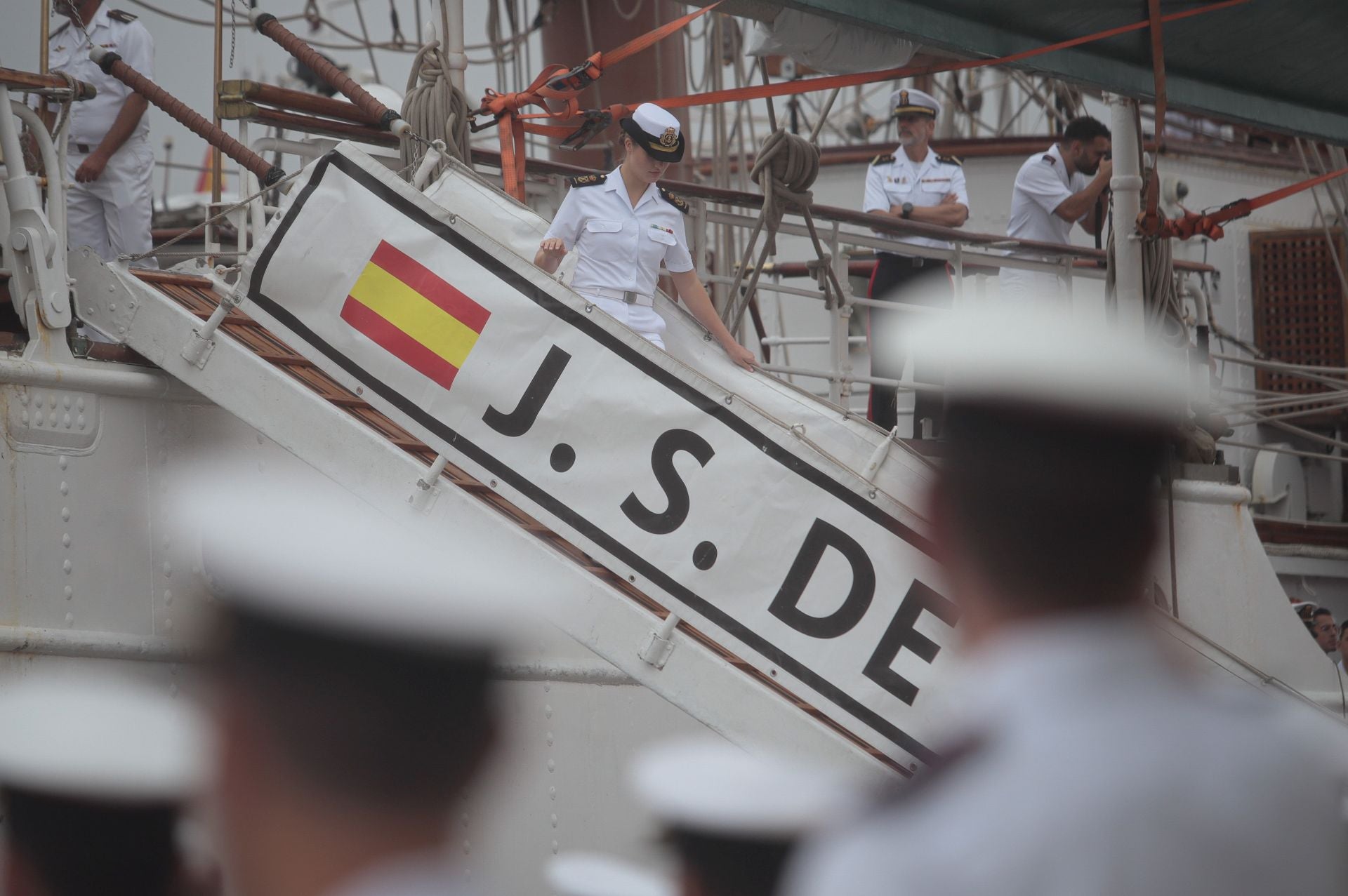 Fotos: La princesa Leonor llega a Marín y finaliza su crucero de instrucción a bordo de Elcano