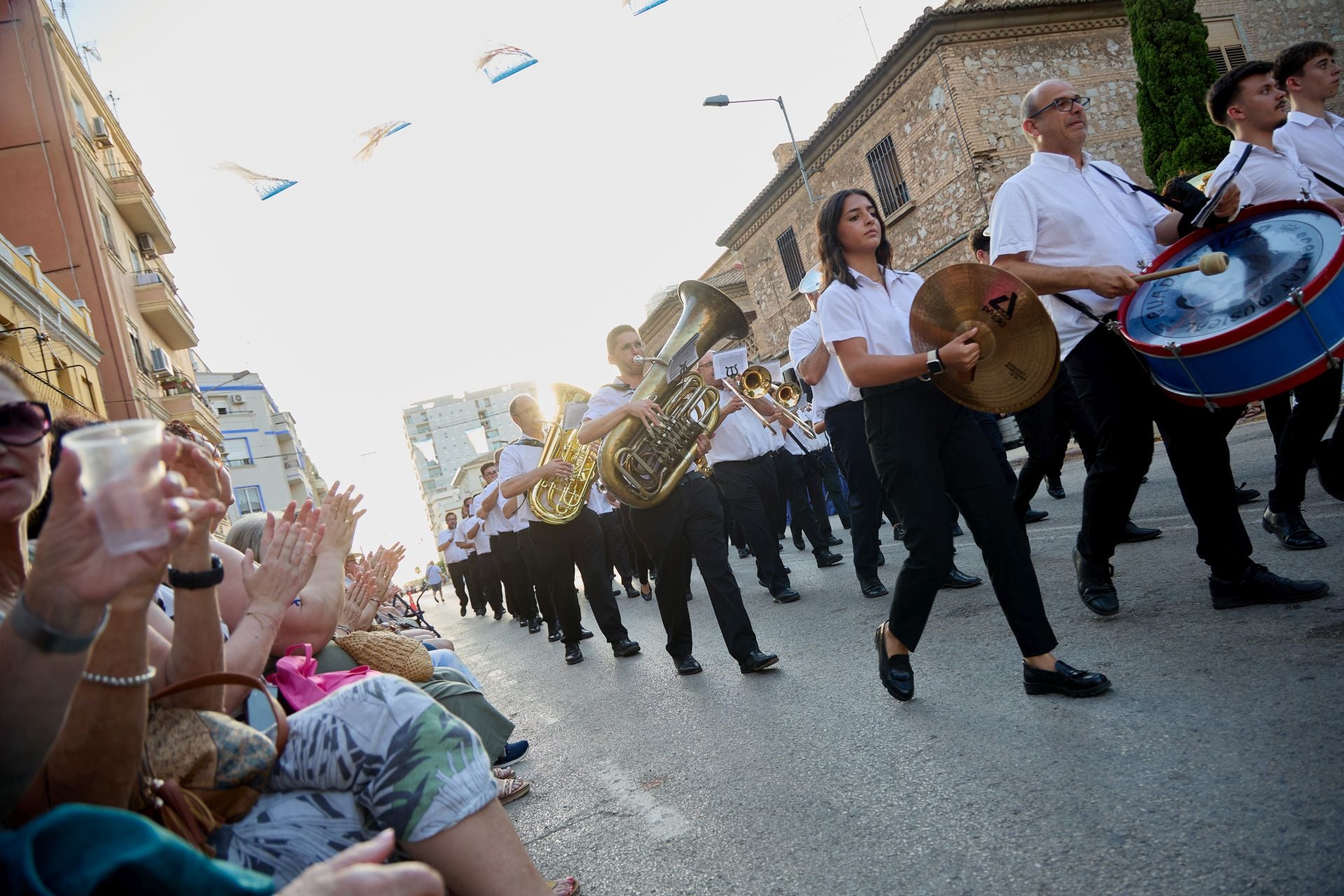 Quince bandas afectadas por la dana abren el Certamen Internacional de Valencia en La Torre