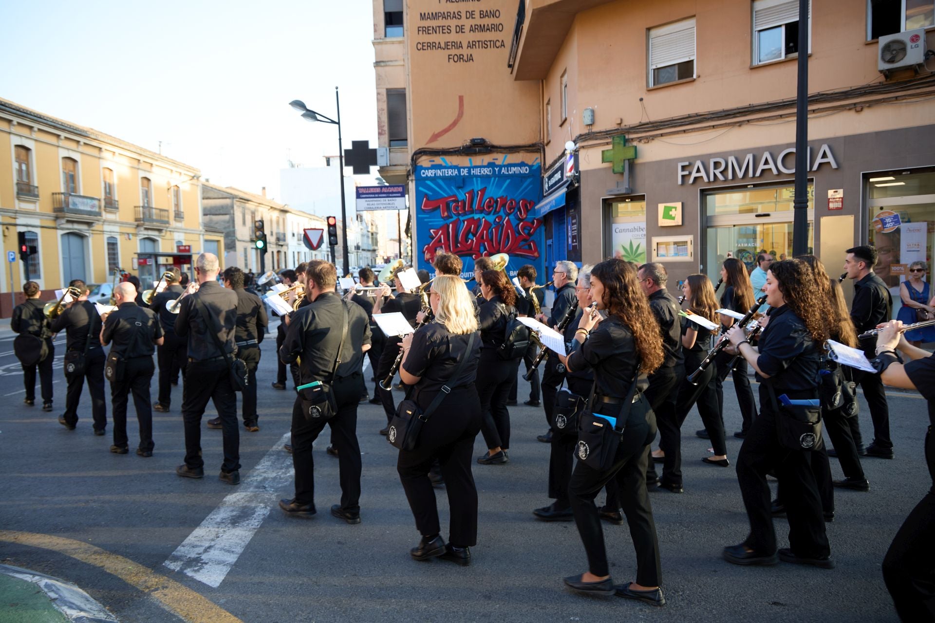 Quince bandas afectadas por la dana abren el Certamen Internacional de Valencia en La Torre