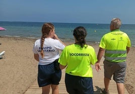 FOTOS | Cierran otras tres playas en Dénia por contaminación fecal
