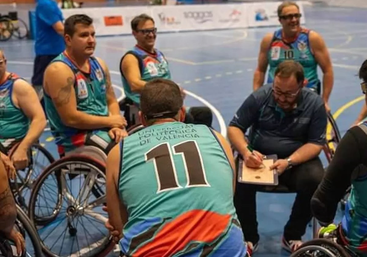 El equipo AGC ADIV durante un encuentro.
