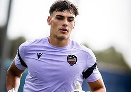 Dani Martín, durante un entrenamiento del Levante.