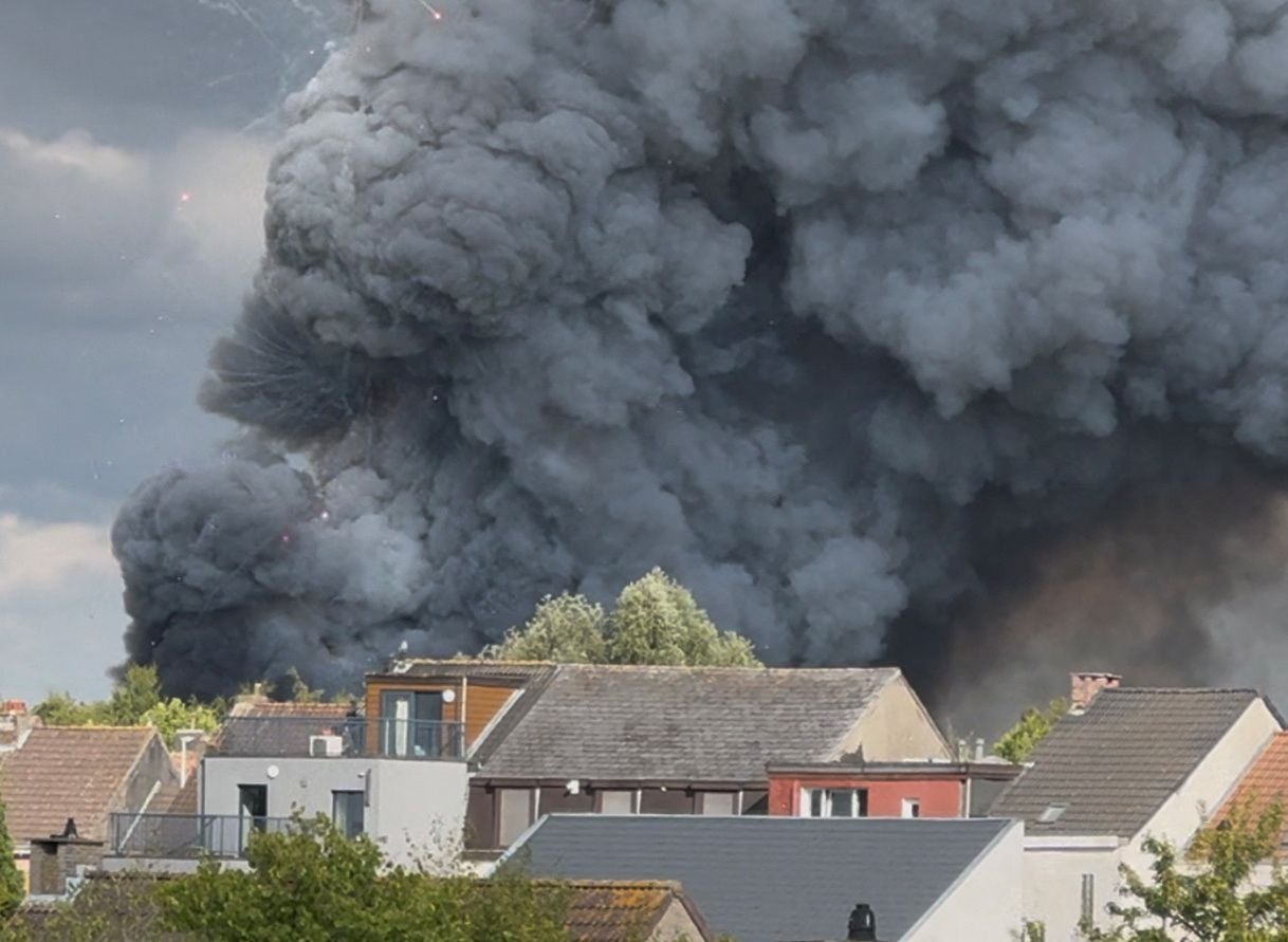 Un incendio calcina el escenario principal del festival Tomorrowland