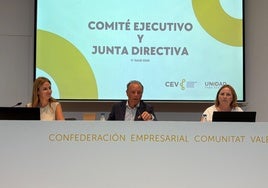 Esther Guilabert, Salvador Navarro e Inmaculada García.