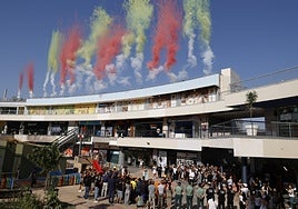 Momento de la reapertura del centro comercial MN4.