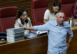 Baldoví en el pleno de Les Corts