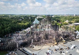 El escenario de Tomorrowland, calcinado.