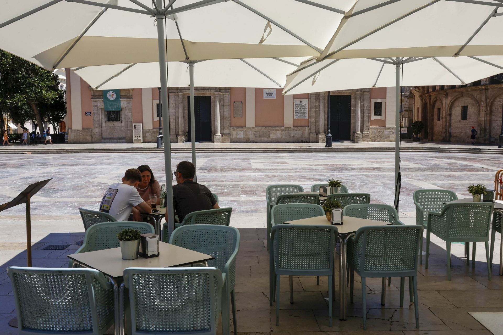 Los valencianos se ponen a remojo contra el calor