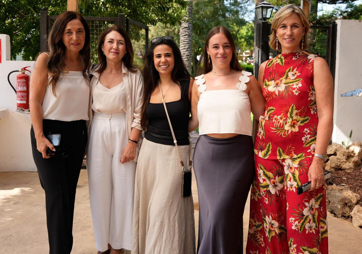 Carmen García, Salomé Navarro, Sarah, María Fernández y María Gómez-Lobo.