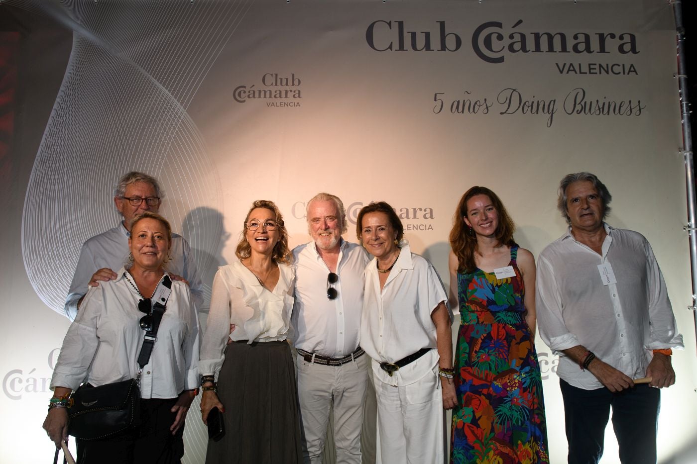 Javier López, Mónica Morales, Belén Arias, Ricardo Císcar, Tatiana Monsonís, Laura Albors y José de Miguel en la fiesta organizada por Club Cámara.