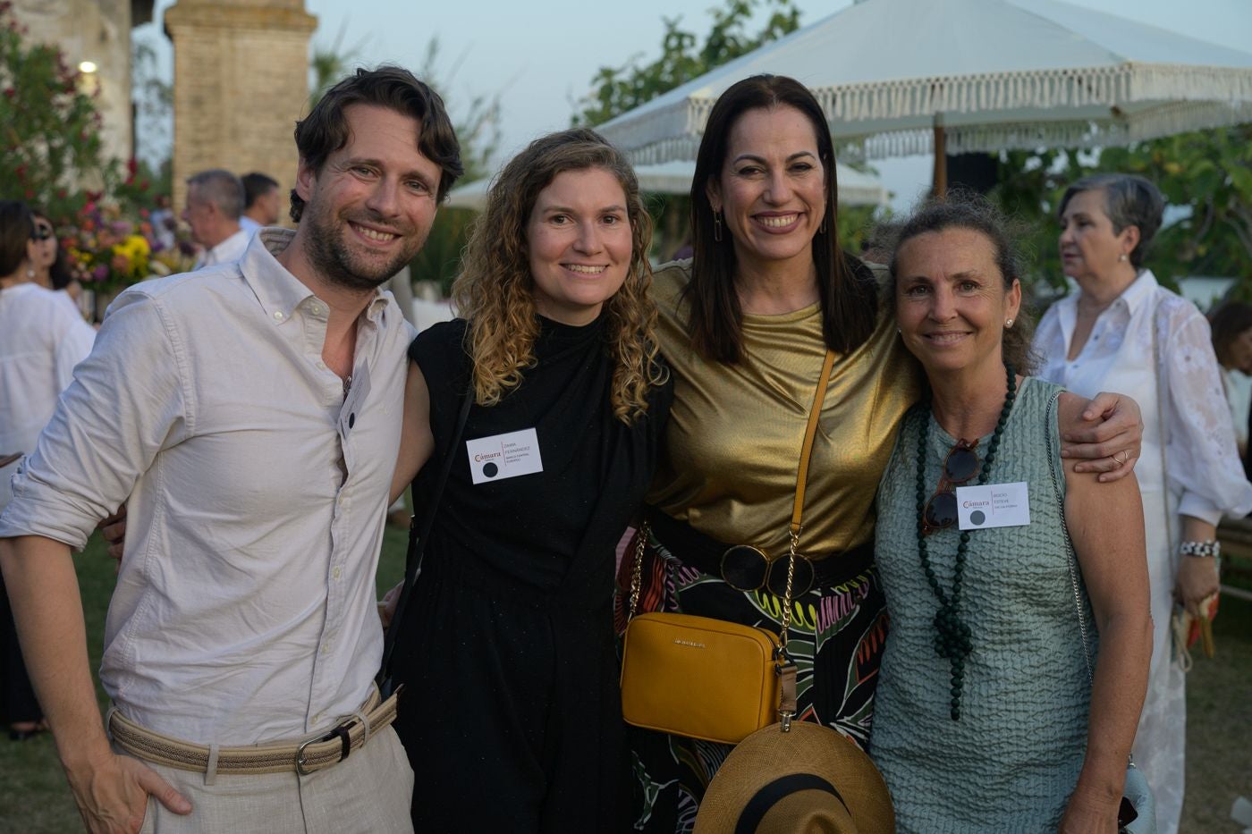 Asistentes a la fiesta de verano de Club Cámara.