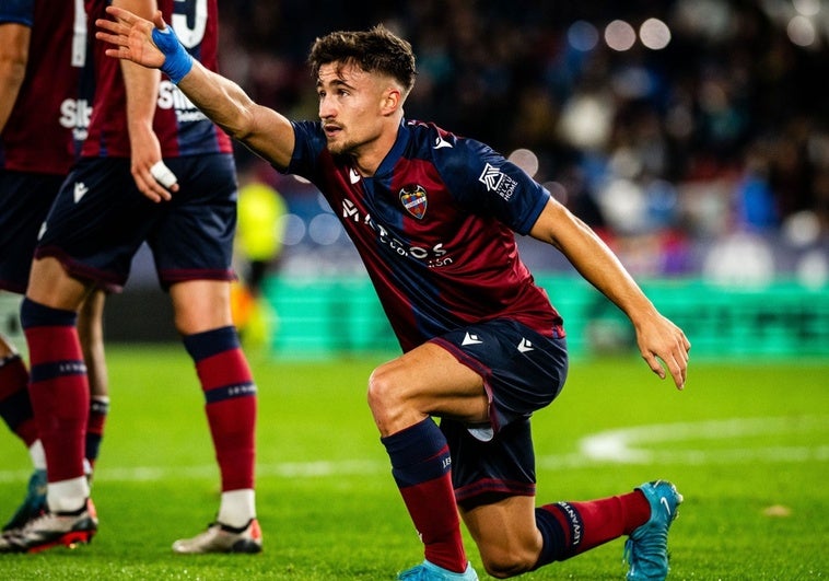 La falta de experiencia en Primera, el hándicap de los delanteros del Levante