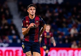 Marc Pubill en su etapa en el Levante.