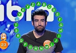 Rafa Castaño se enfrenta a 'El Rosco' durante su participación en 'Pasapalabra'.