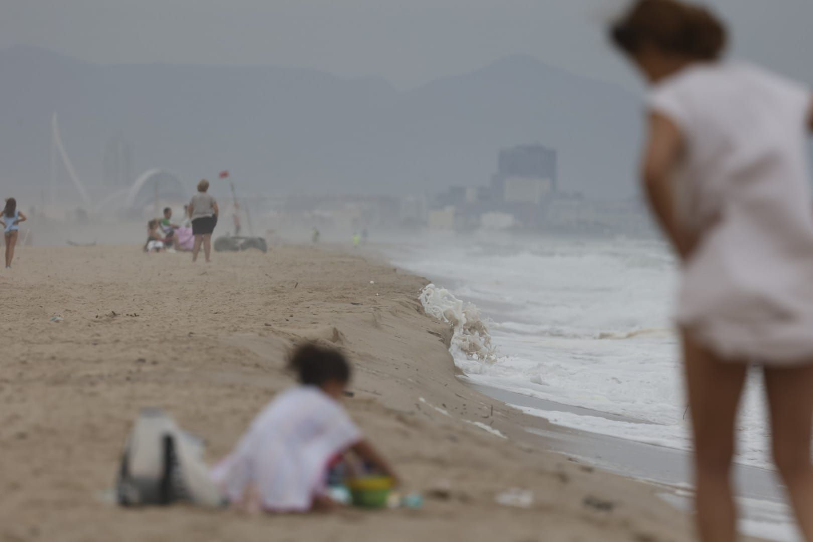 Bandera roja en la mayoría de playas de Valencia