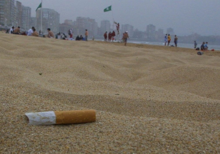 Playas sin humo pero con colillas