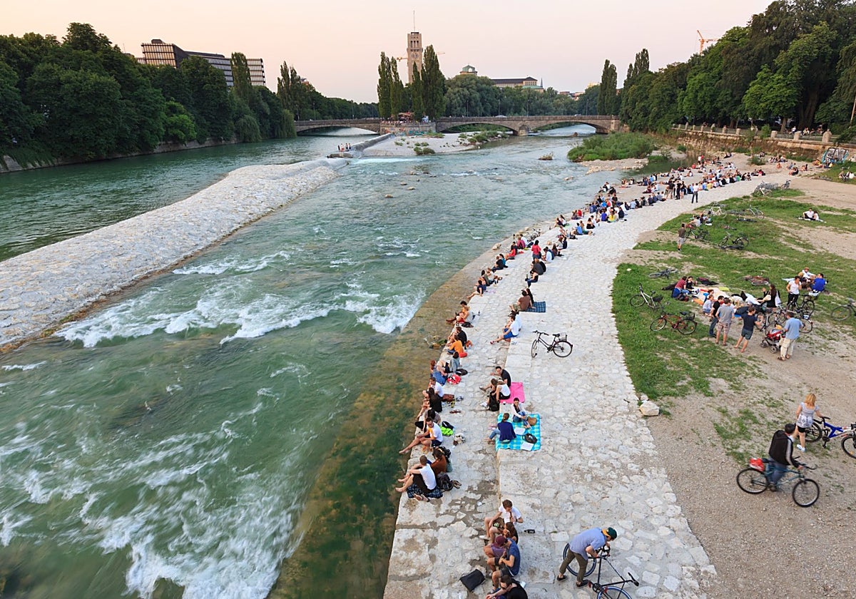 El río Isar a su paso por Múnich.