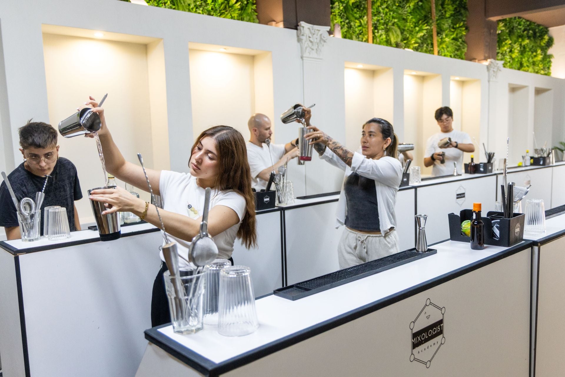 Uno de los cursos de formación para cocteleros, en Valencia