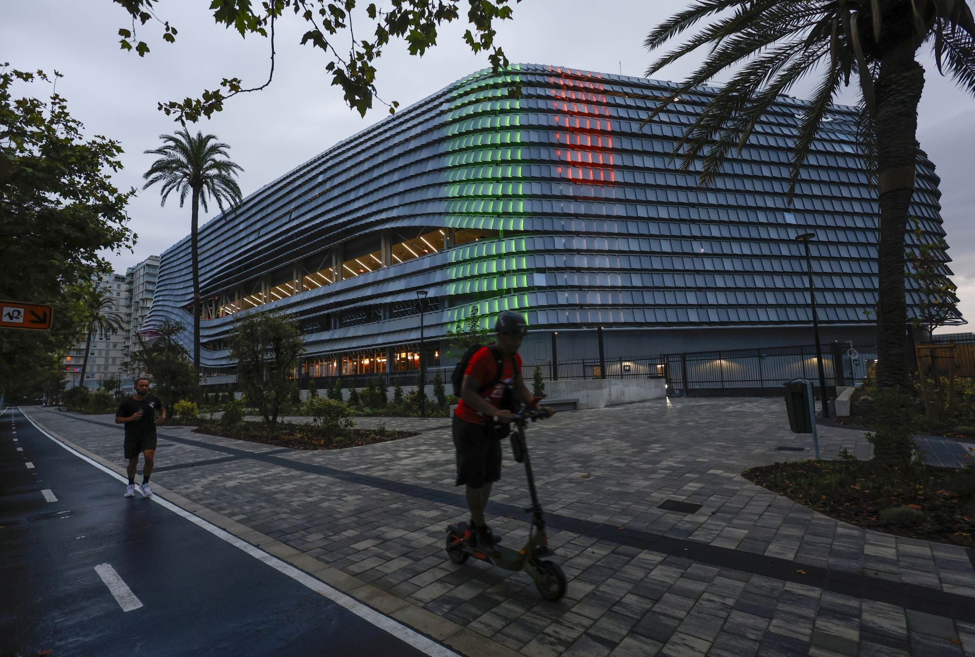 FOTOS | La piel del Roig Arena se viste de luces