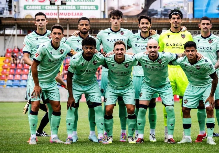 Levante UD - Neom: horario y dónde ver el debut de Kervin Arriaga con la camiseta granota