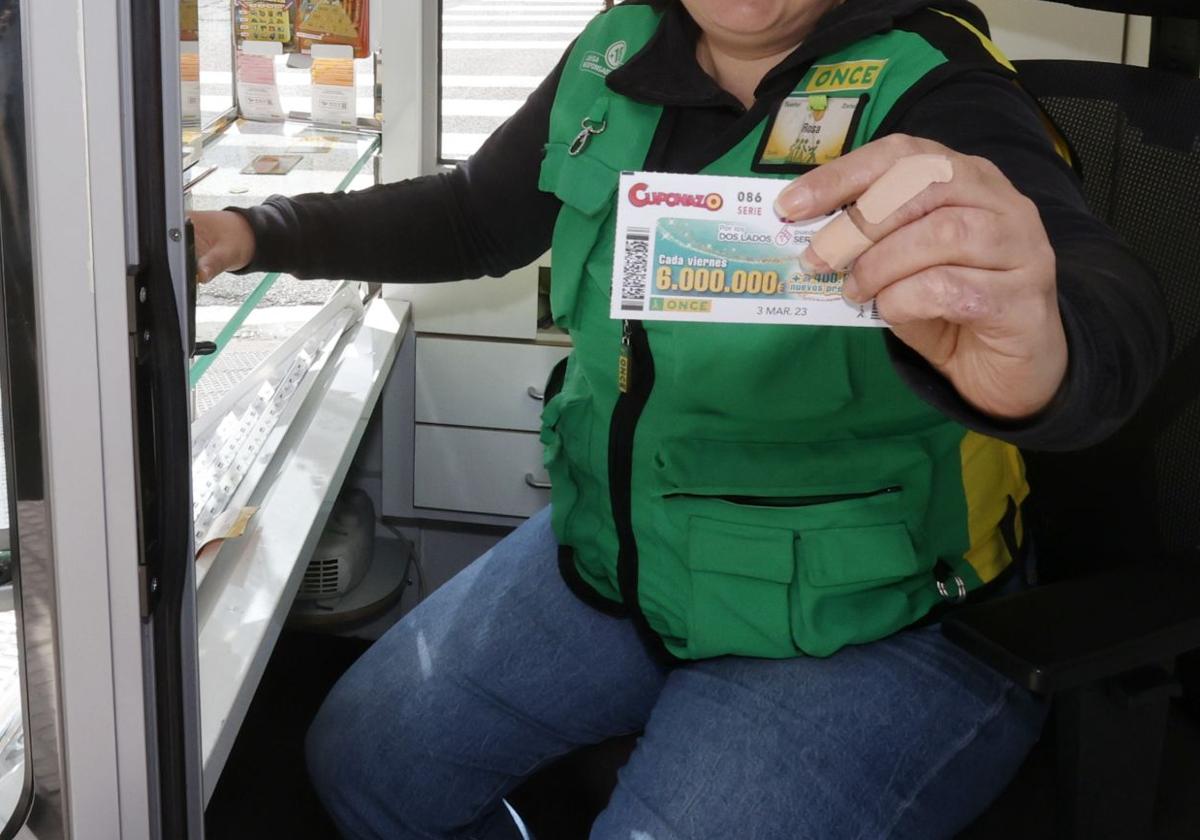 Venta de cupones de la ONCE. Imagen de archivo.