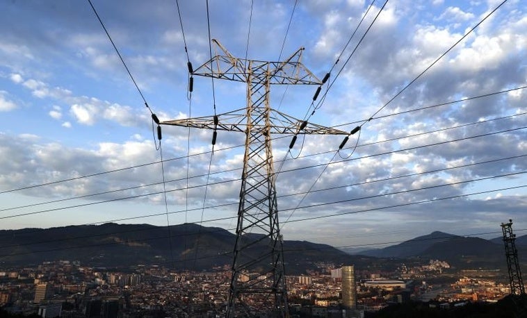 El precio de la luz para este sábado con la nueva tarifa: las horas que estará a cero euros